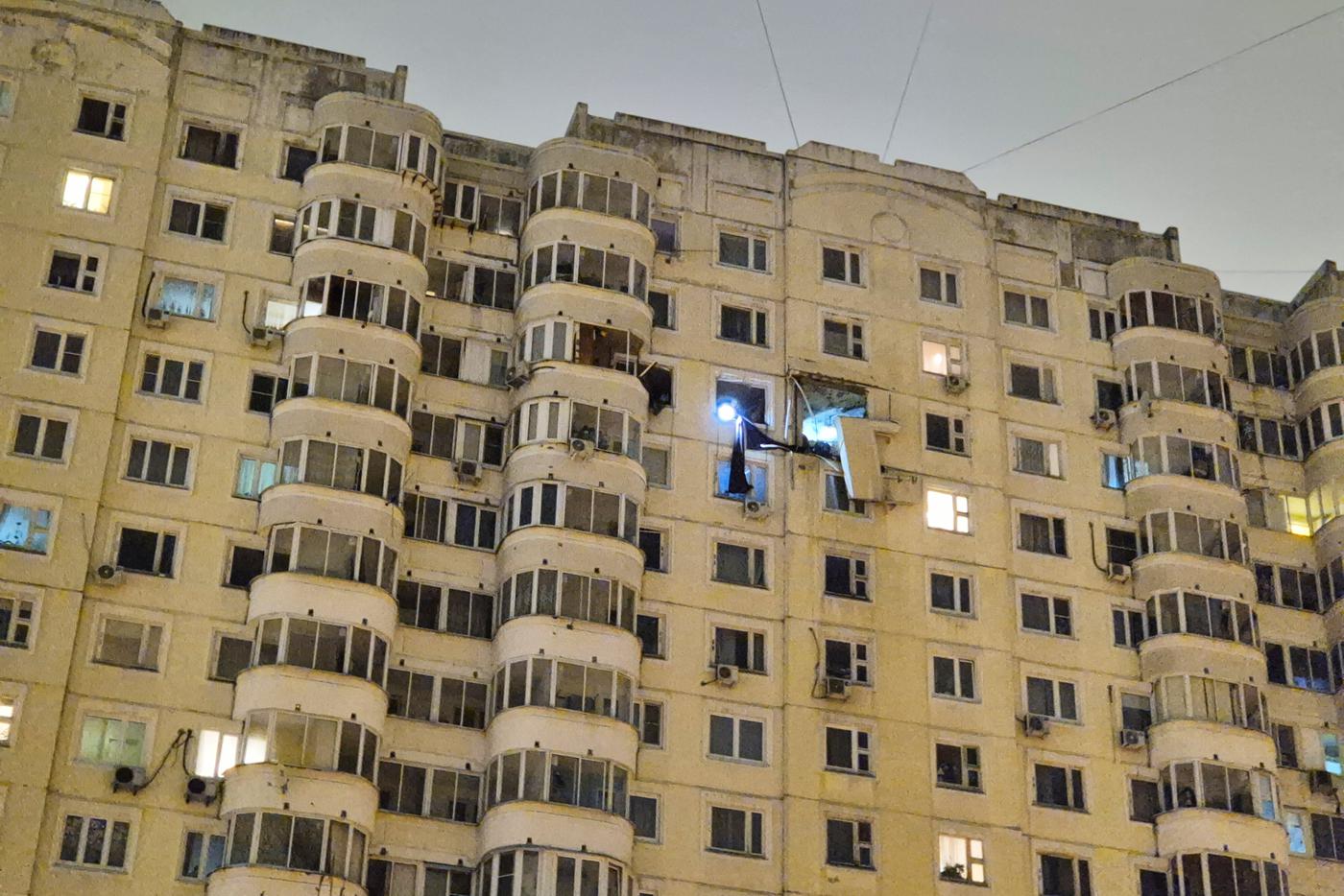 Названа предположительная причина взрыва в квартире на улице Кадырова на юго-западе Москвы