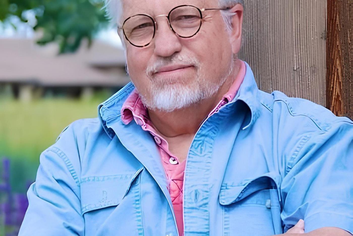 Американский писатель-фантаст Дэн Симмонс скончался в Колорадо в возрасте 77 лет