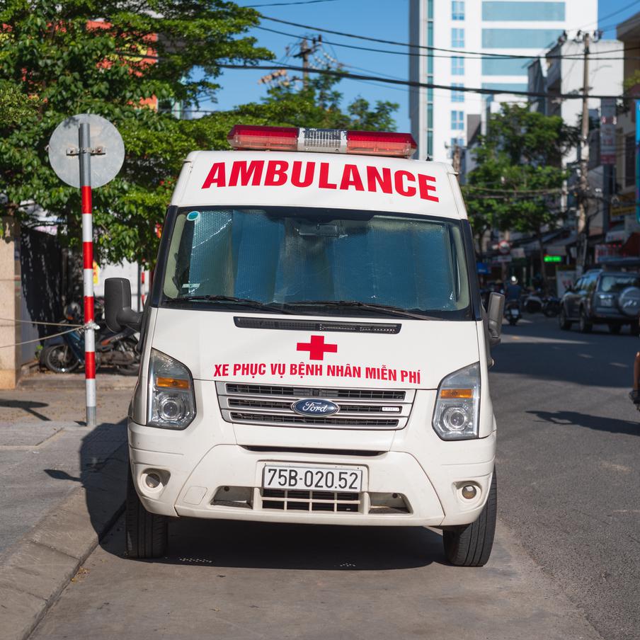 В Генконсульстве России во Вьетнаме подтвердили гибель нескольких россиян. Несколько российских туристов в прошлом году погибли во Вьетнаме от различных инфекций. Среди причин смерти был в том числе амёбный менингоэнцефалит