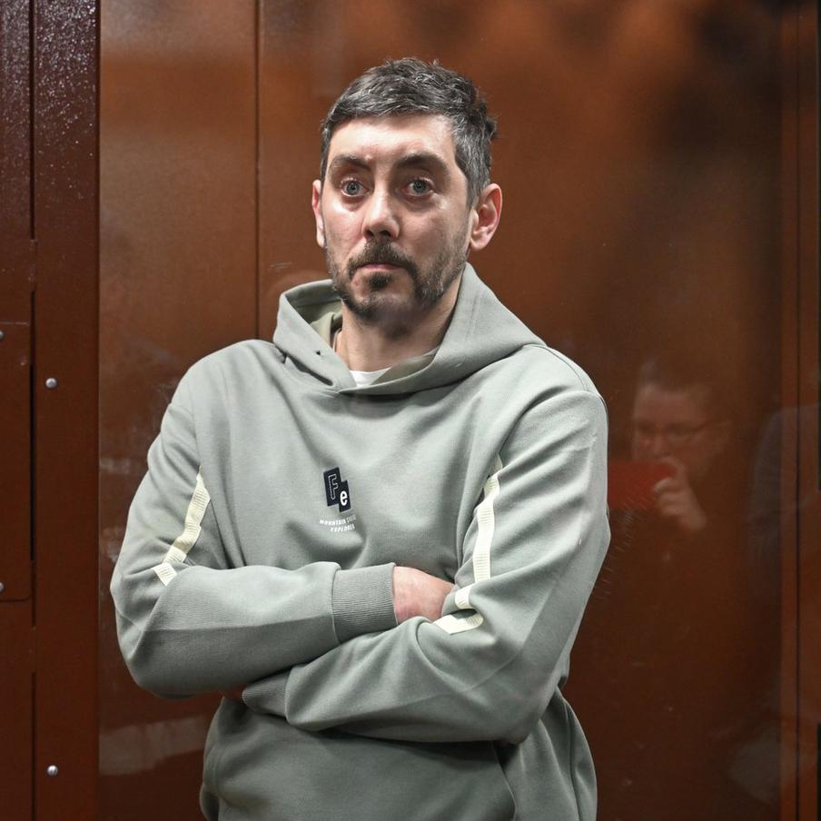 Основателя издания Readovka Алексея Костылёва арестовали до 25 апреля. Столичный суд принял решение отправить обвиняемого в хищении средств Минобороны России журналиста Алексея Костылёва под стражу до 25 апреля