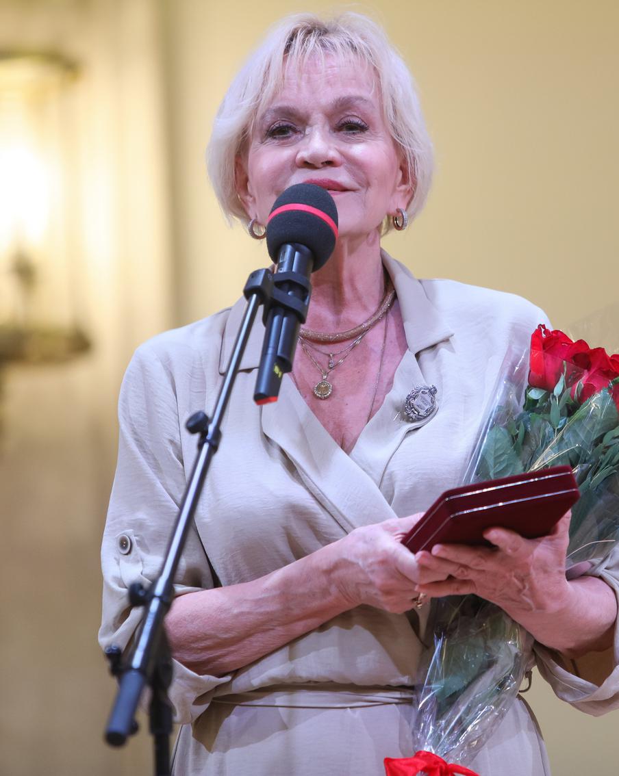 Прощай, Рита Осянина: звезду фильма "А зори здесь тихие" Ирину Шевчук проводили в последний путь