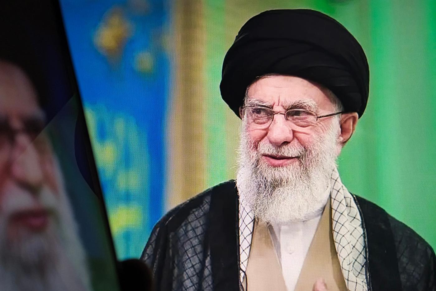 Верховный лидер Ирана Али Хаменеи не пострадал при ударе Израиля по Тегерану