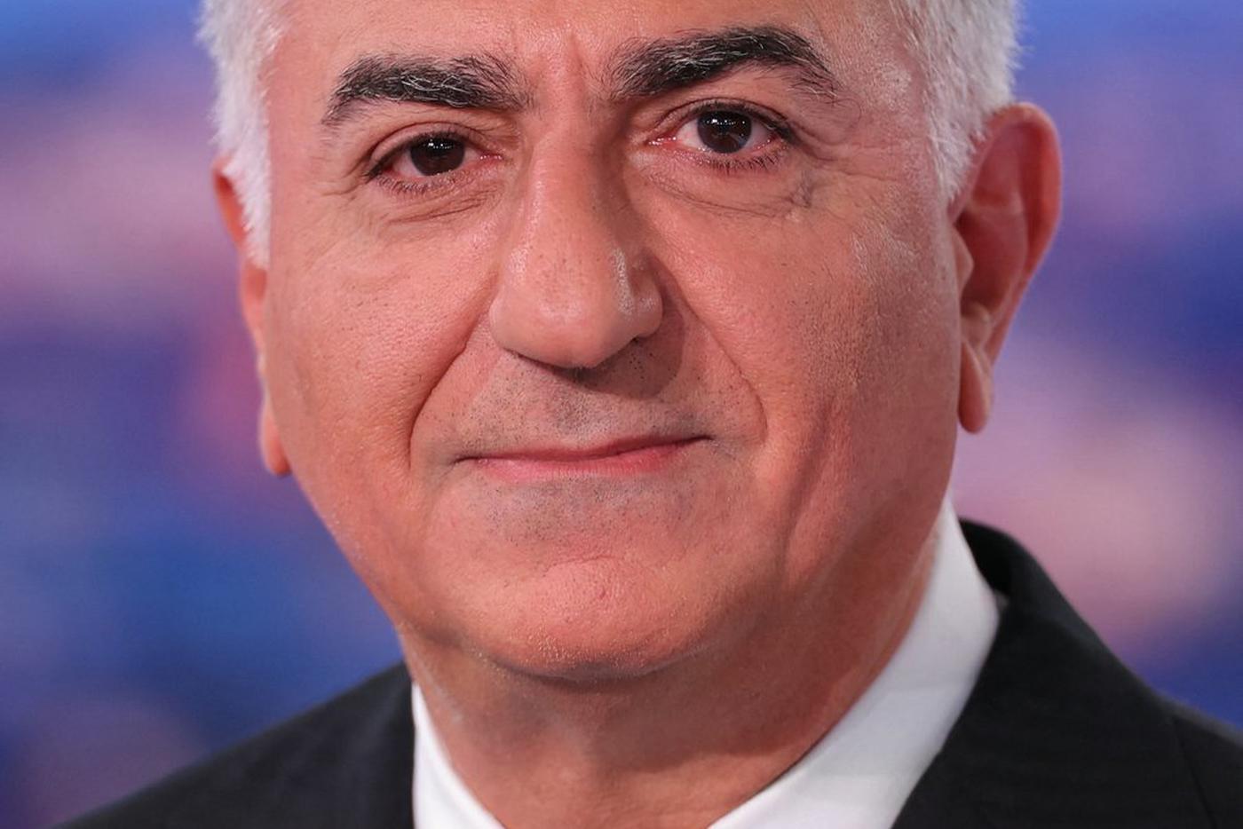 Наследник последнего шаха Ирана призвал соотечественников бороться против действующих властей страны