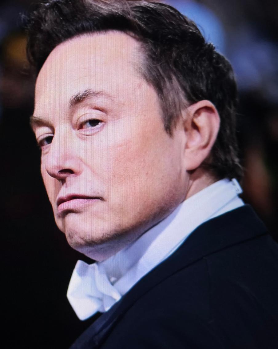 Стало известно, как Украина убедила Маска отключить Starlink на фронте. Украинские власти смогли договориться с бизнесменом Илоном Маском об отключении спутникового интернета Starlink в зоне боевых действий после попадания дрона по правительственному кварталу в Киеве