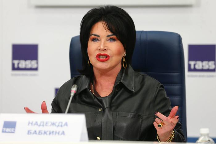 Надежда Бабкина смогла отсудить у МЧС компенсацию в размере 50 тысяч рублей