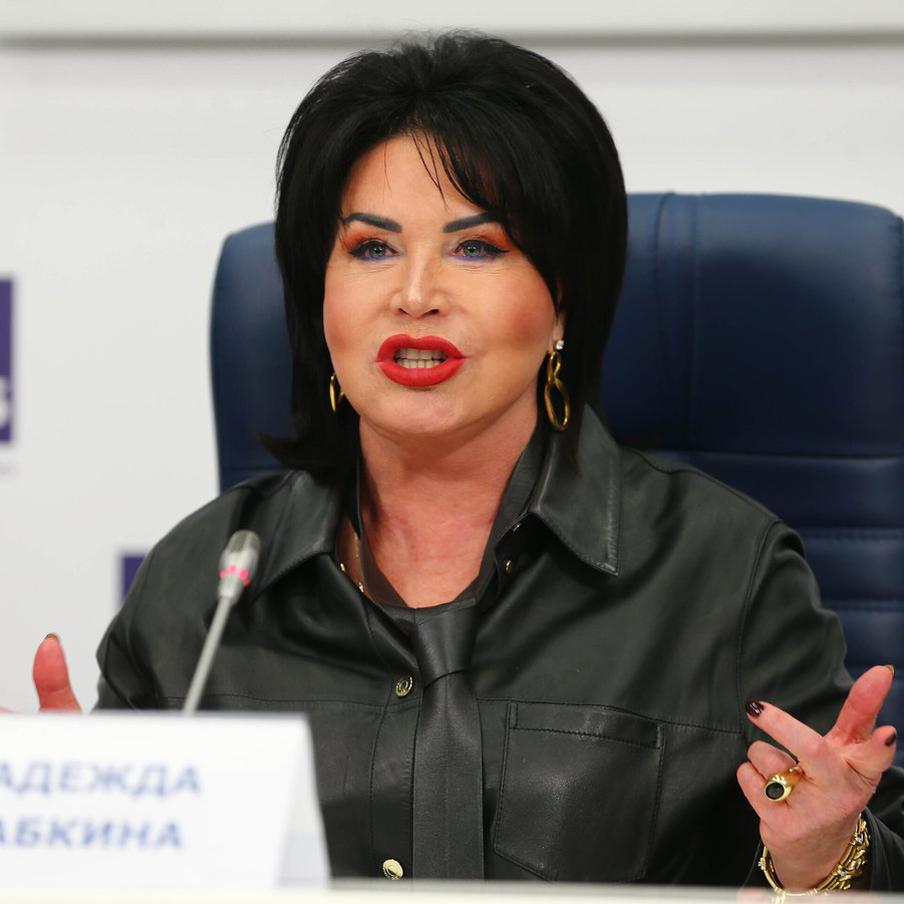 Суд взыскал с МЧС 50 тысяч в пользу театра Надежды Бабкиной "Русская песня". Принадлежащий певице Надежде Бабкиной театр "Русская песня" смог отсудить у столичного управления МЧС 50 тысяч рублей. Так ведомство компенсировало оплаченную театром пошлину