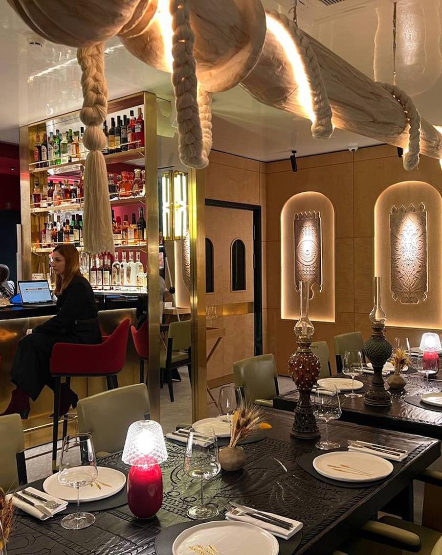 На Варварке открылся ресторан "Машенька". Metro оценило русскую кухню на современный лад