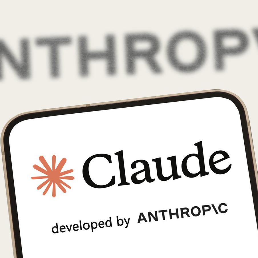 Власти США в очередной раз использовали ИИ при планировании операции в Иране. Американские военные воспользовались искусственным интеллектом от компании Anthropic при планировании и проведении операции "Эпическая ярость" против Ирана. Это произошло несмотря на запрет Трампа сотрудничать с разработчиками