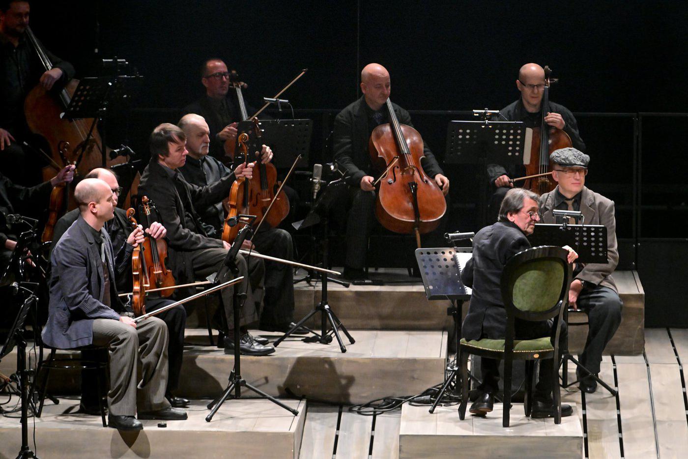 "Солисты Москвы" и Юрий Башмет стали героями спектакля.