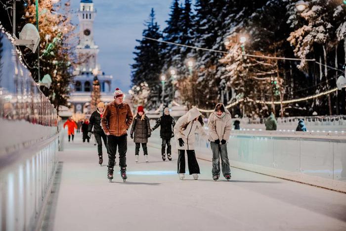 Масштабный каток на Северном речном вокзале за сезон посетили 200 тыс. гостей