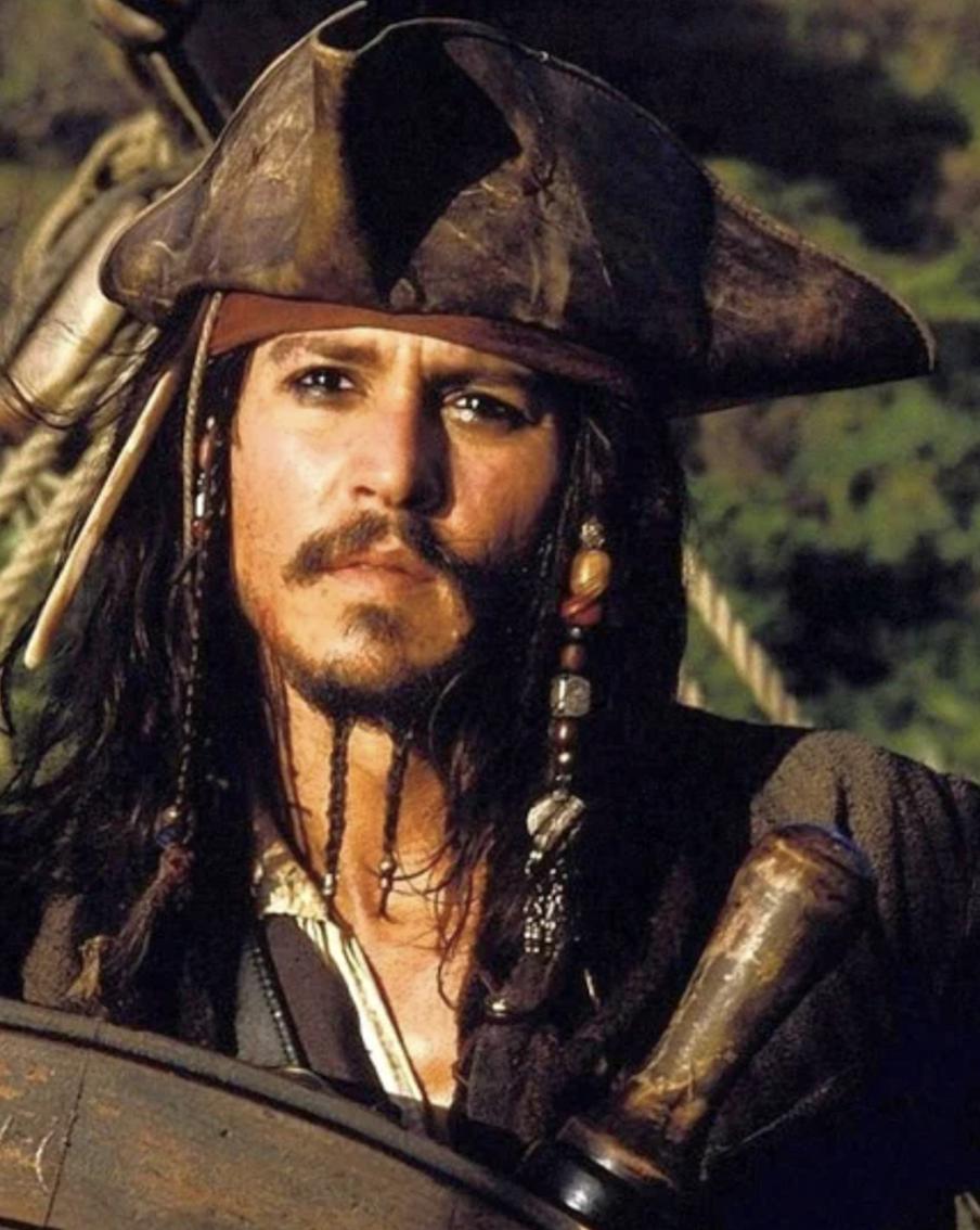Капитан Джек Воробей может вернуться: ведутся переговоры с Джонни Деппом
