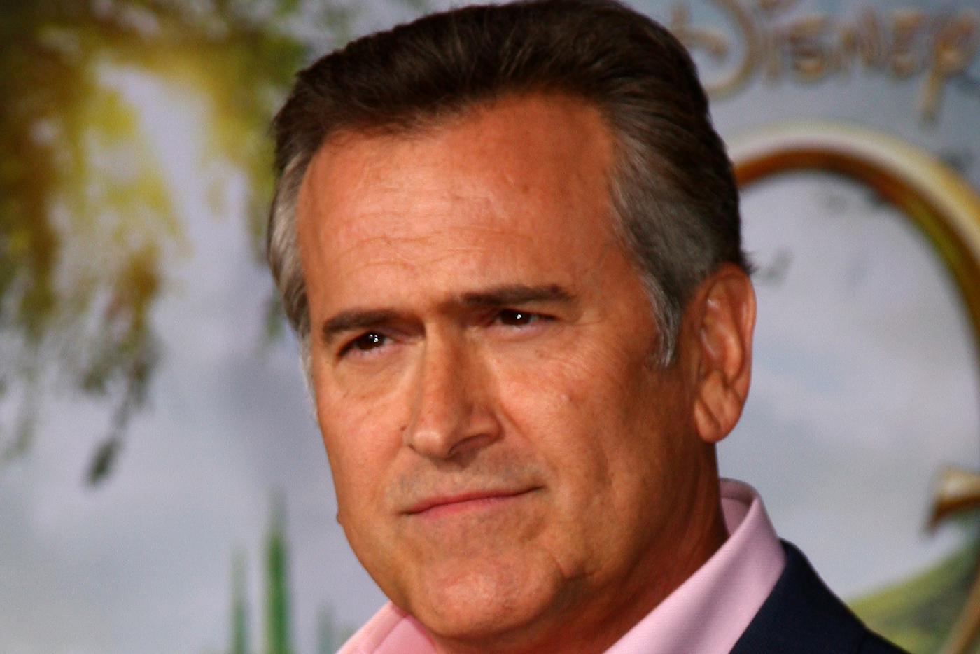 У актёра Кэмпбелла из "Зловещих мертвецов" обнаружили рак