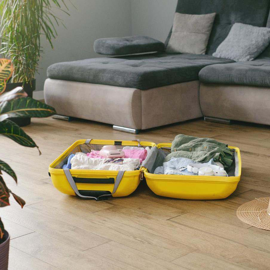 Мошенники начали продавать россиянам горящие туры в Египет и Турцию. В последнее время в сфере туристических услуг наблюдается рост числа мошеннических схем. Как сообщает пресс-служба платформы "Мошеловка" "Народного фронта", злоумышленники предлагают россиянам так называемые горящие туры по невероятно низким ценам на популярные направления, такие как Египет, Турция и Сочи