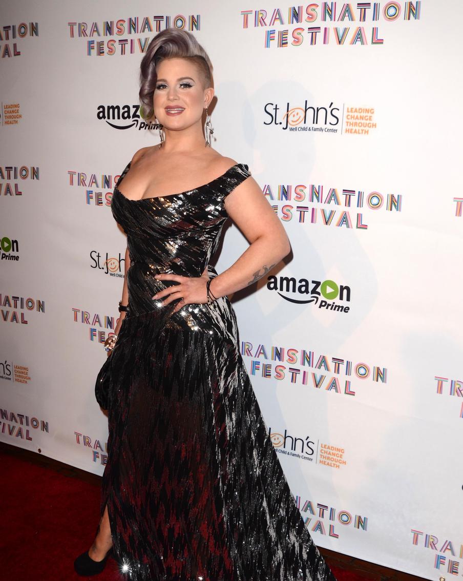 Келли Осборн 10 лет назад.