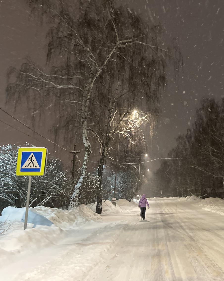5 марта Москву накроет мокрый снег. Столичный регион окажется под влиянием циклона – жителей ждёт облачная погода, периодический снег с дождём и слабый ветер. Температура в течение дня будет колебаться около нулевой отметки