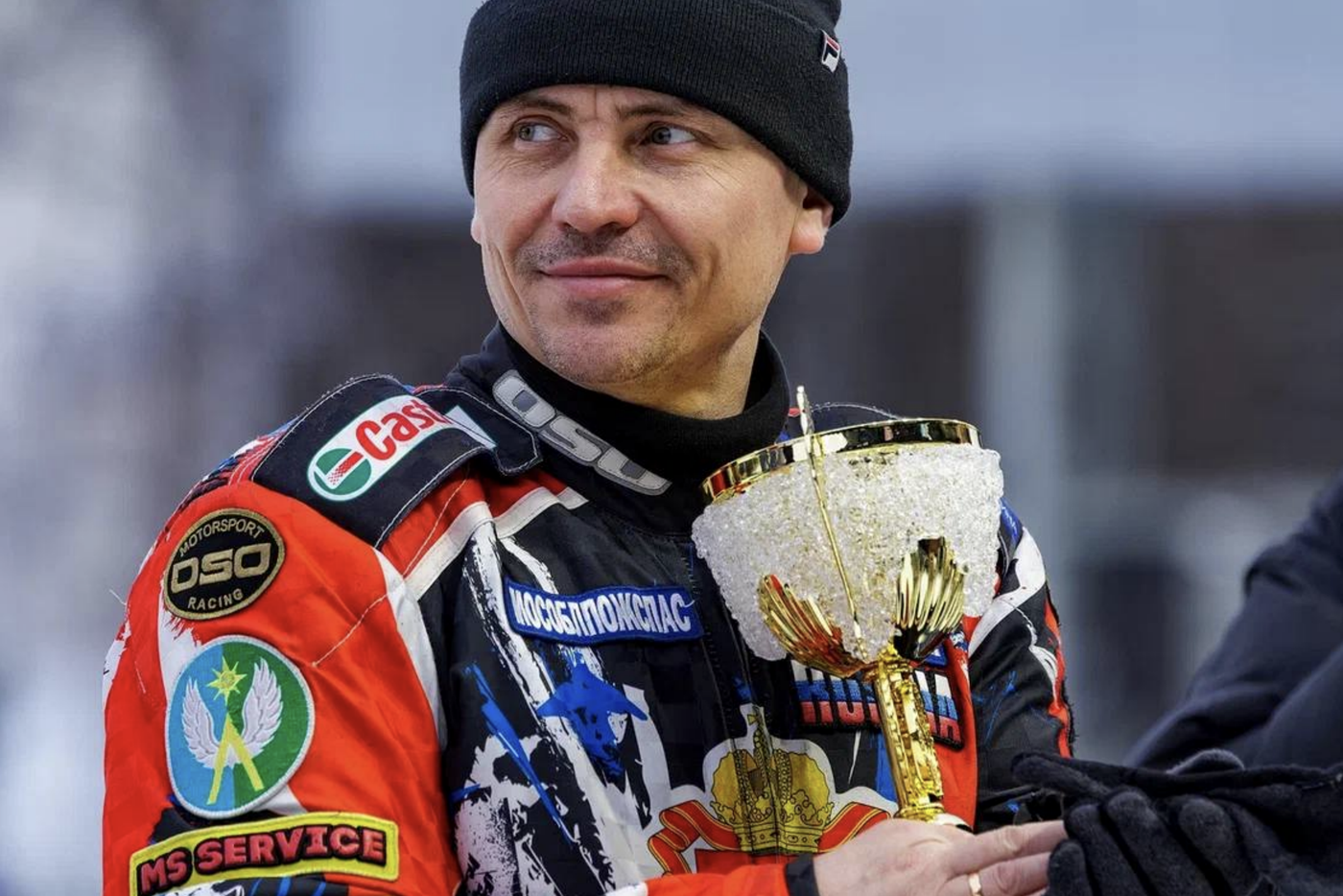 Сергей Макаров заработал чемпионскую медаль в командном зачёте по мотогонкам на льду в Высшей лиге, прошедшем в Саранске.