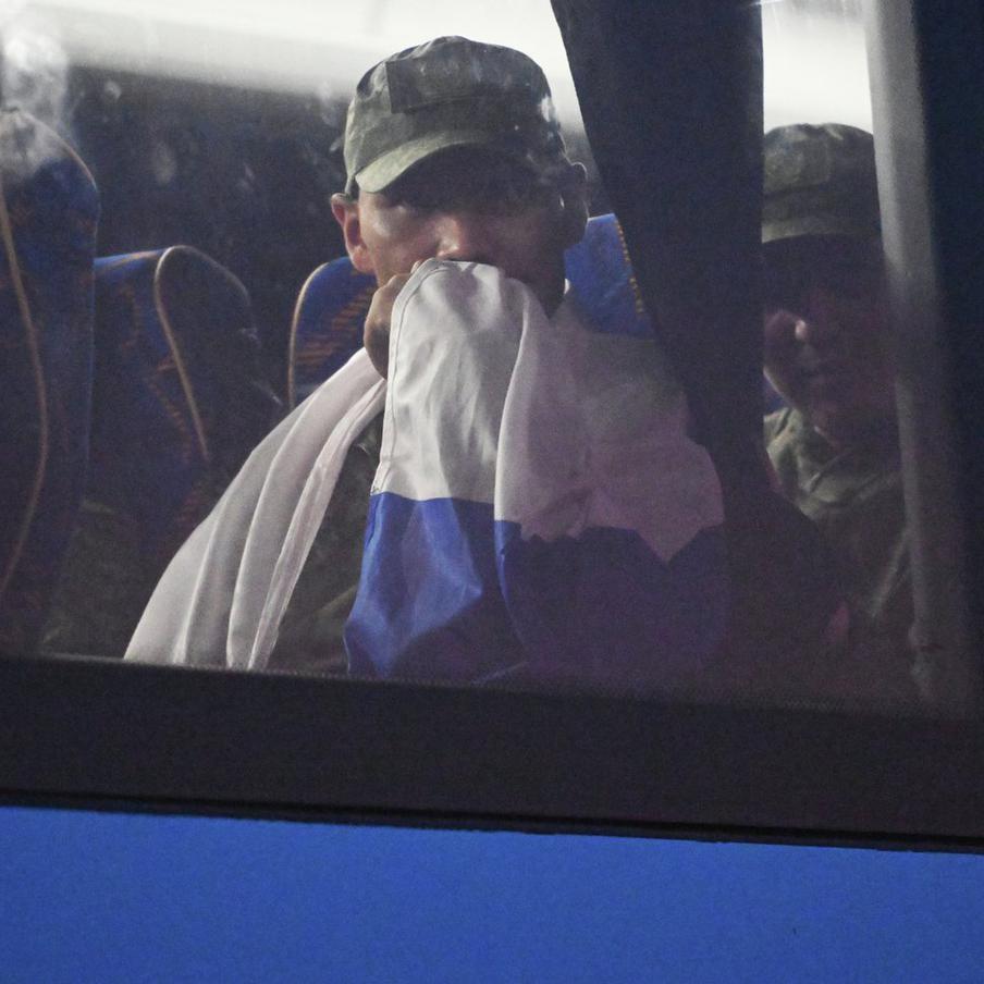 Россия и Украина провели обмен пленными по формуле 200 на 200. Москва и Киев обменялись военнослужащими при посредничестве США и ОАЭ. Освобождённые российские бойцы уже находятся в Белоруссии, где получают медицинскую и психологическую помощь перед возвращением домой