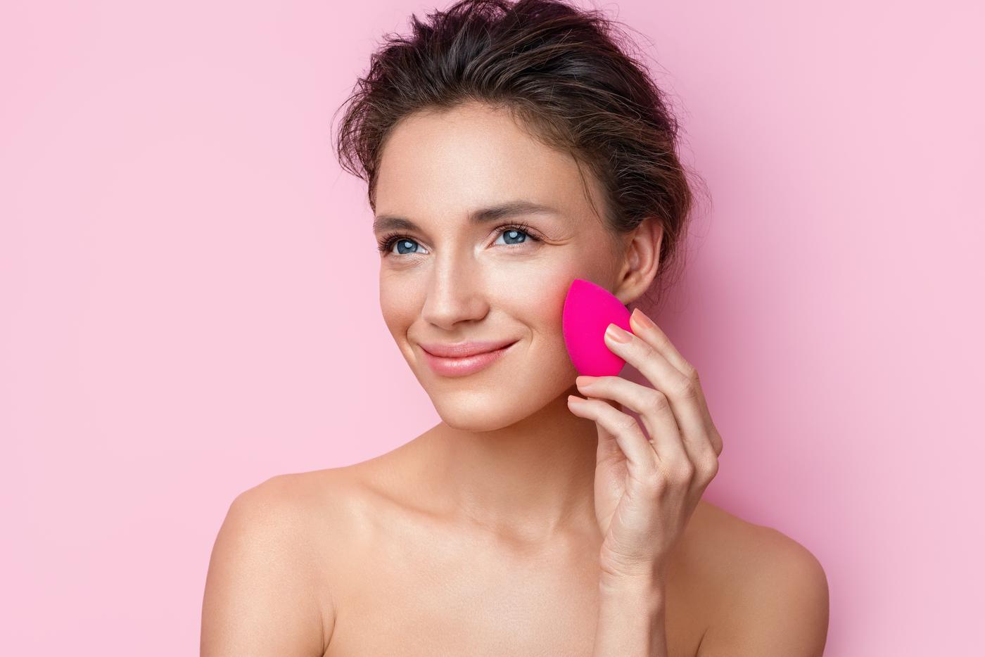 Испытано на себе: выбираем лучший тональный крем для фарфоровой кожи