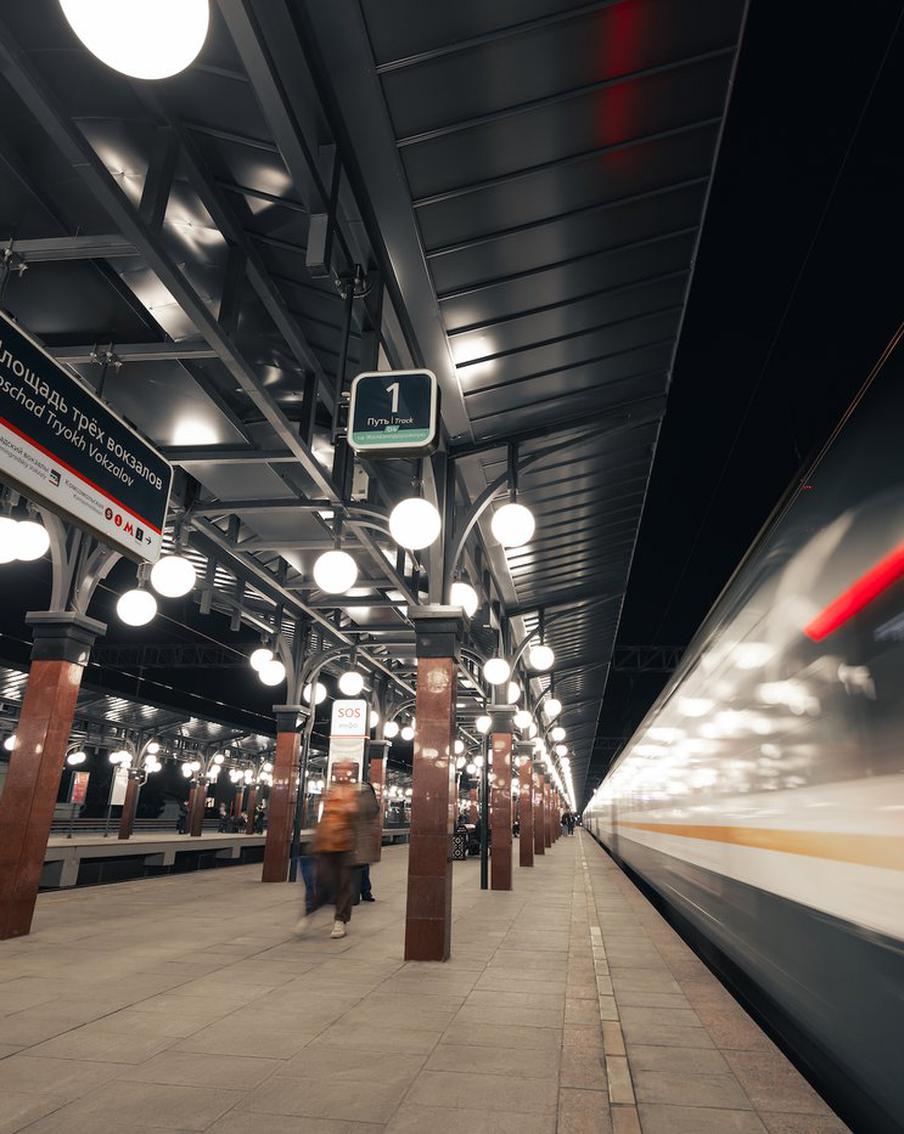 Ликсутов: около 350 тыс. пассажиров ежедневно отправляются с хаба "Площадь трех вокзалов"