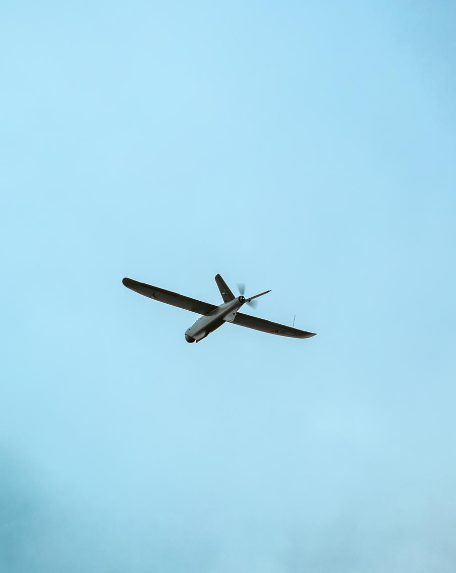 На Кубани обломки БПЛА повредили два дома в Абинске. В Абинске Краснодарского края фрагменты сбитого беспилотника повредили два многоквартирных дома, пострадавших нет, сообщили в оперативном штабе региона