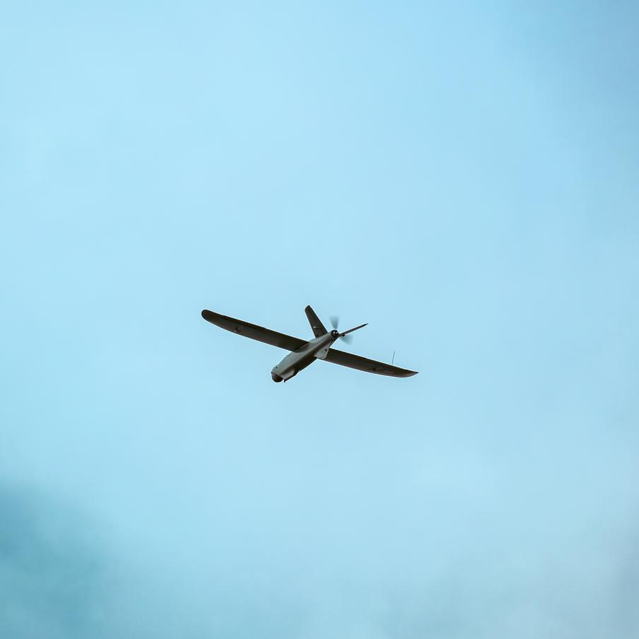 На Кубани обломки БПЛА повредили два дома в Абинске. В Абинске Краснодарского края фрагменты сбитого беспилотника повредили два многоквартирных дома, пострадавших нет, сообщили в оперативном штабе региона