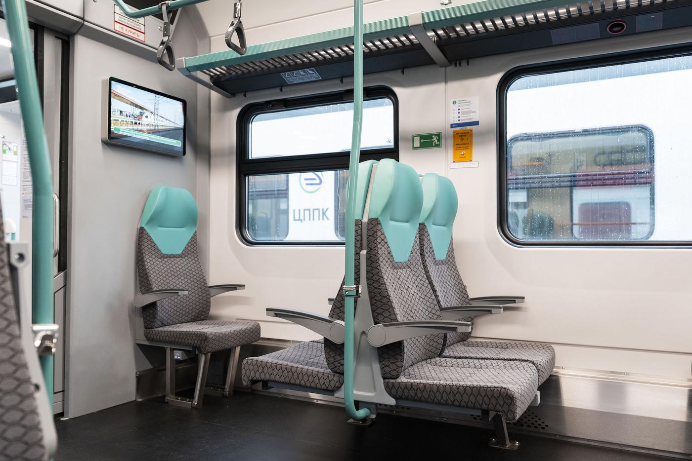 Обновлённый электропоезд ЭП2ДМ начал обкатку перед выходом на Ярославское направление