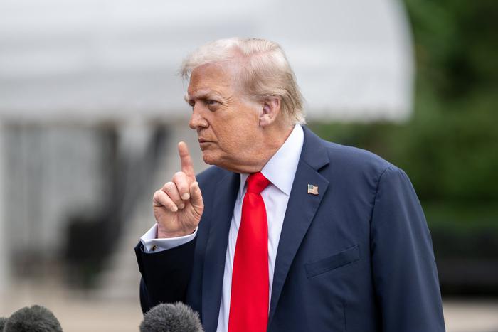 Трамп раскритиковал журналиста, спросившего политика о возможном военном сотрудничестве России и Ирана