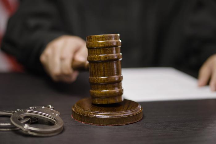 Экс-корреспонденту New York Times Джону Вароли грозит до 20 лет тюрьмы за его слова о Донбассе