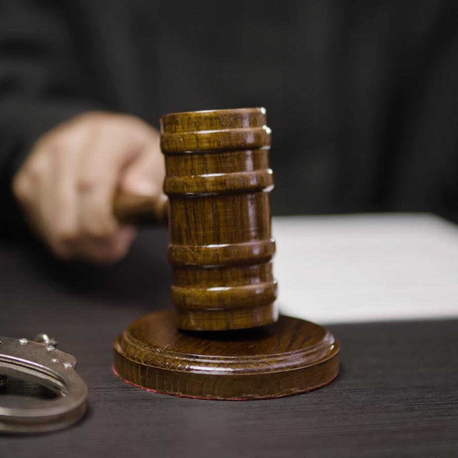 Американскому журналисту грозит до 20 лет тюрьмы за слова о жителях Донбасса. Бывшему корреспонденту издания The New York Times по возвращении в США будет грозить до 20 лет тюремного заключения из-за его позиции по праву на самоопределение у жителей Донбасса