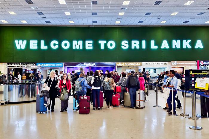 Российским туристам на Шри-Ланке грозит выселение из отелей на фоне кризиса на Ближнем Востоке