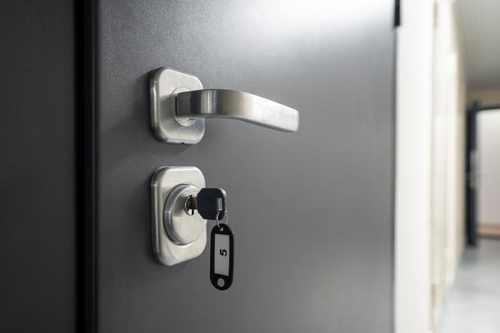 Владимир Ефимов: более 12 тысяч семей воспользовались услугой "Помощь в переезде" по программе реновации в 2025 году