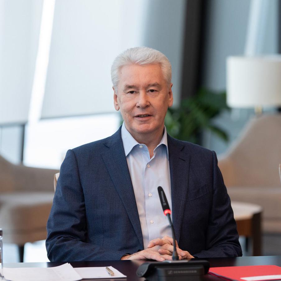 Сергей Собянин рассказал о ходе строительства путепровода через МЦД-2. Столичный мэр сообщил, что строительство путепровода на границе районов Бирюлёво Восточное и Царицыно перешло к сложному этапу возведения пролётного строения путепровода через МЦД-2