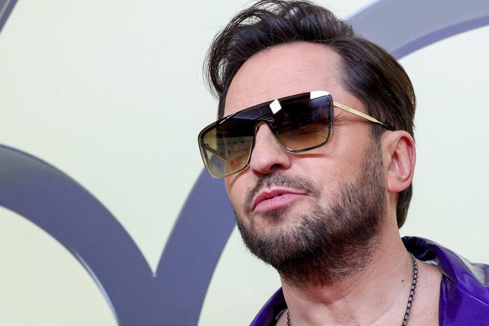 Шоумен Александр Ревва.