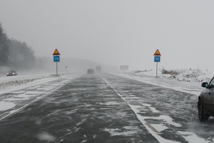 В Челябинской области введут временные ограничения на движение по трассе М-5 "Урал" для расчистки снега