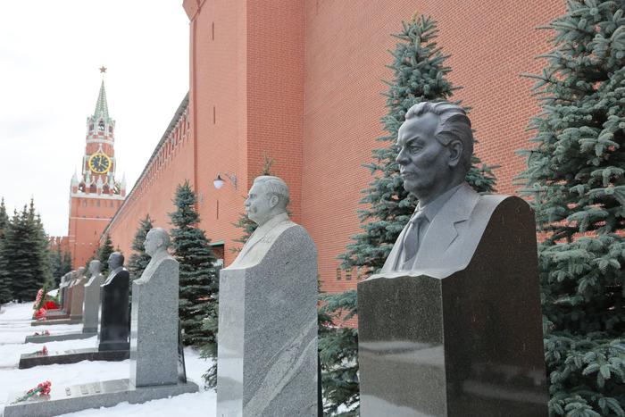 "Хоть раз в году чувствую себя женщиной": Клара Цеткин придумала 8 Марта, но о ней почти забыли