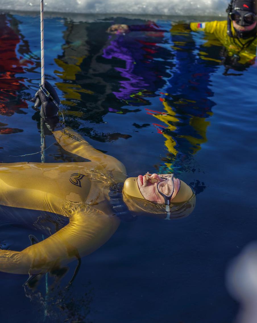 "Было ощущение невесомости": москвич Молчанов побил на Байкале мировой рекорд