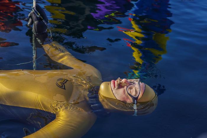 "Было ощущение невесомости": москвич Молчанов побил на Байкале мировой рекорд