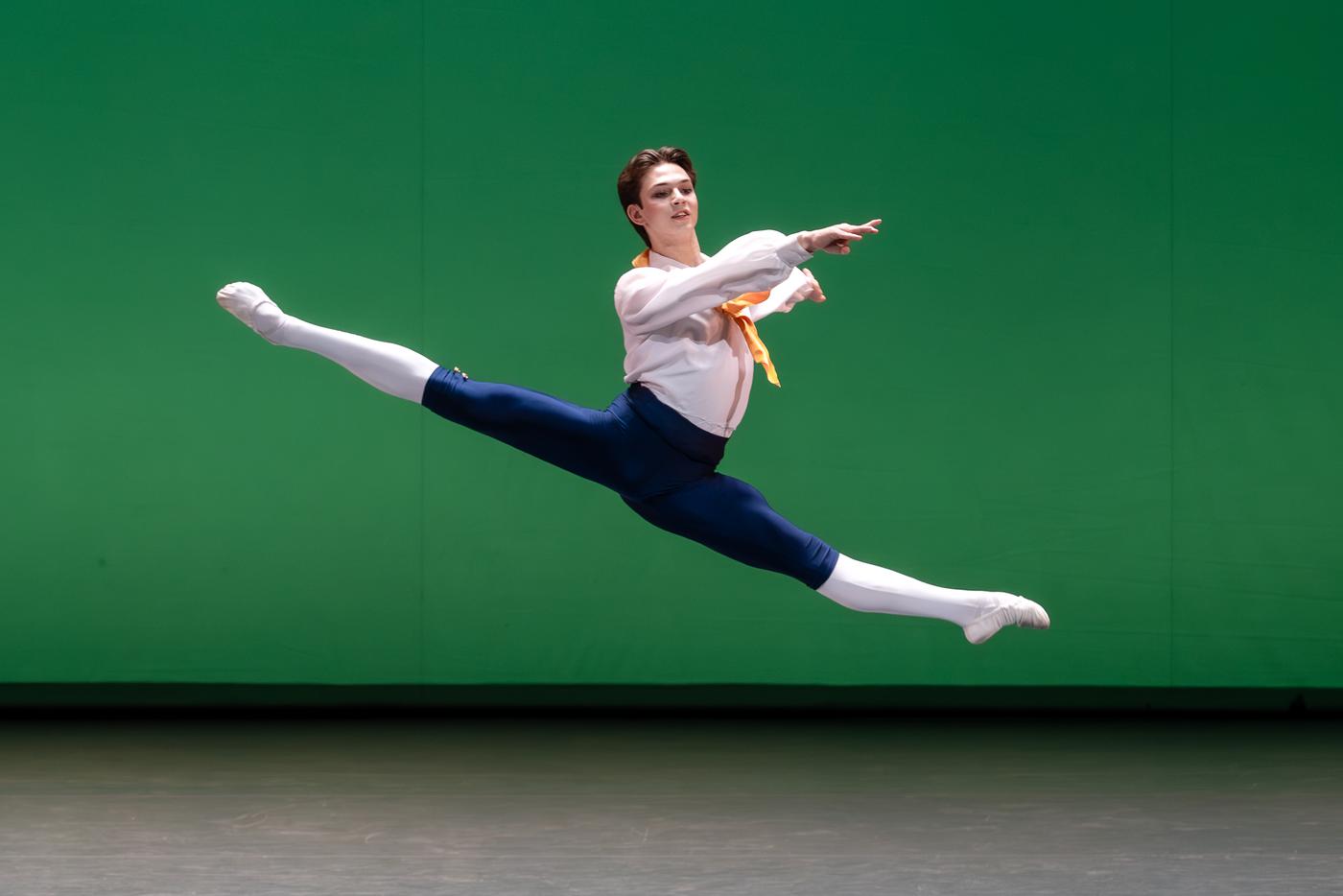 Московский студент очаровал народную артистку и завоевал золотые пуанты