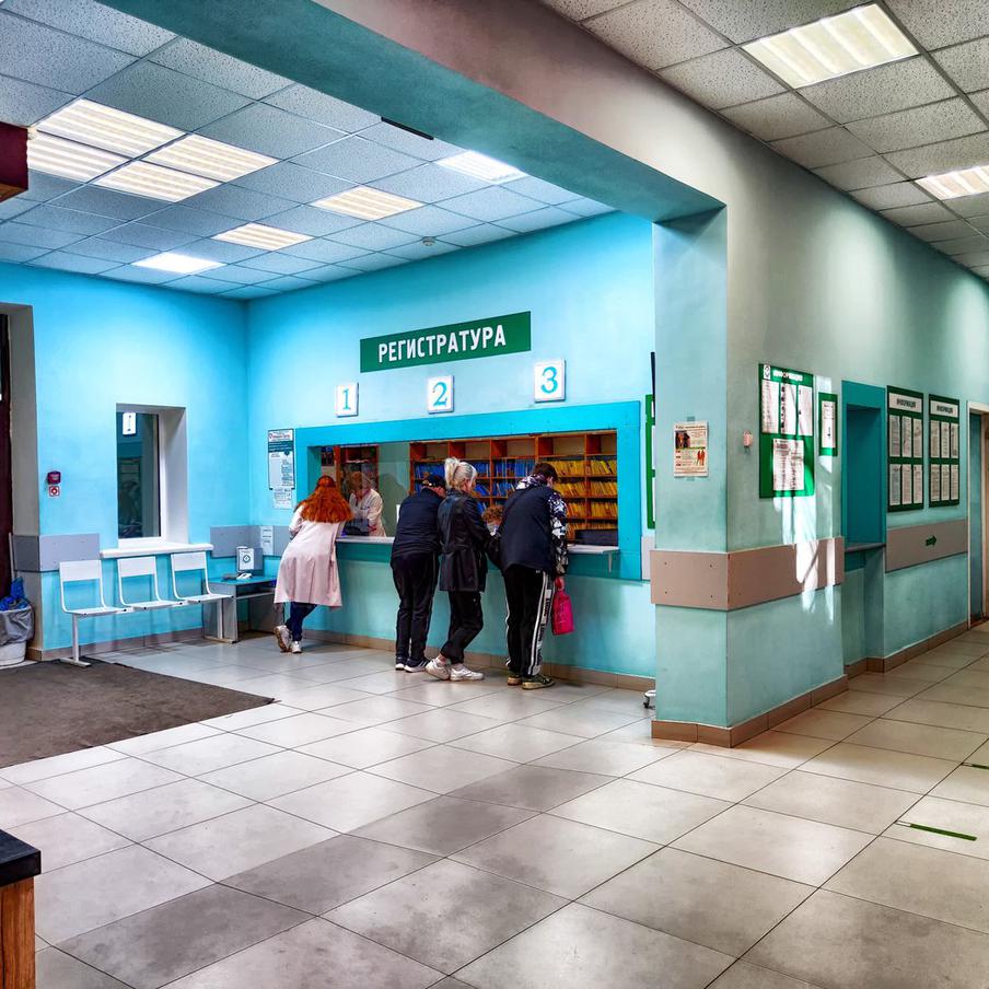 Минздрав представил шесть цветов формы медиков в зависимости от должности. Министерство здравоохранения России выпустило рекомендации по цветовой гамме униформы для медицинских работников