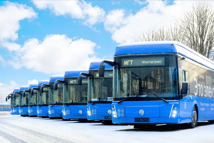 18 современных электробусов вышли на маршруты столицы