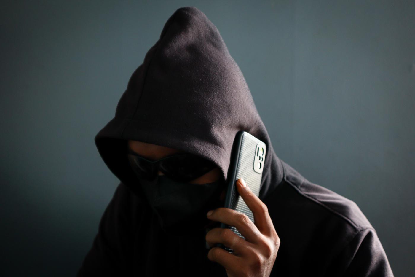 Мошенники начали обманывать россиян с помощью "обратных звонков"