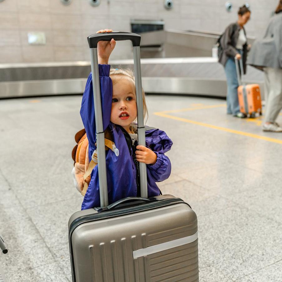 Минтранс: более 45 тыс. россиян за неделю вернулись на родину с Ближнего Востока. За минувшую неделю, с 2 по 8 марта, в Российскую Федерацию прибыло более 45 тысяч пассажиров на 219 рейсах. Об этом сообщило Министерство транспорта Российской Федерации