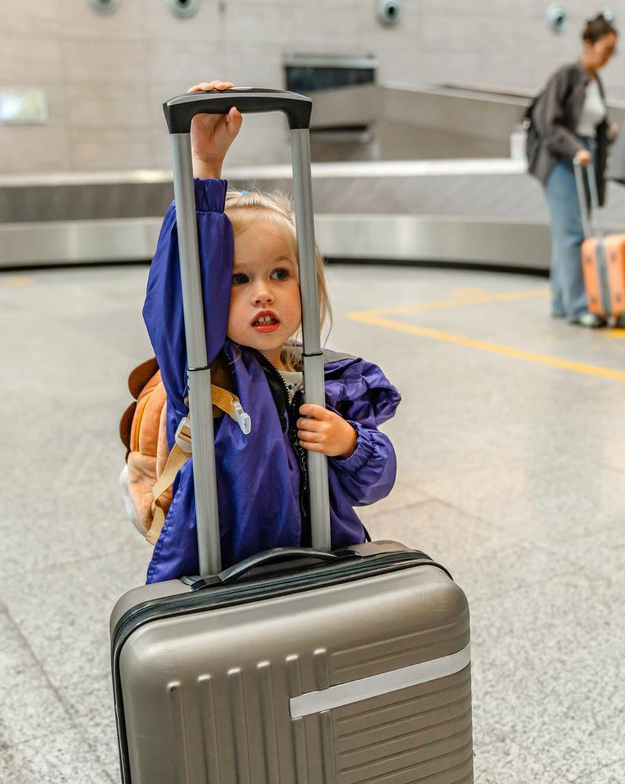 Минтранс: более 45 тыс. россиян за неделю вернулись на родину с Ближнего Востока. За минувшую неделю, с 2 по 8 марта, в Российскую Федерацию прибыло более 45 тысяч пассажиров на 219 рейсах. Об этом сообщило Министерство транспорта Российской Федерации