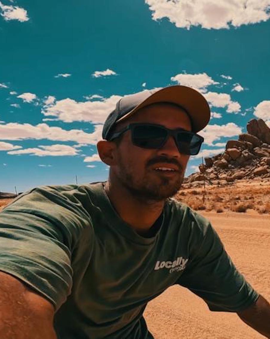 Белый человек на Чёрном континенте: российский экстремал пересёк Африку на BMX