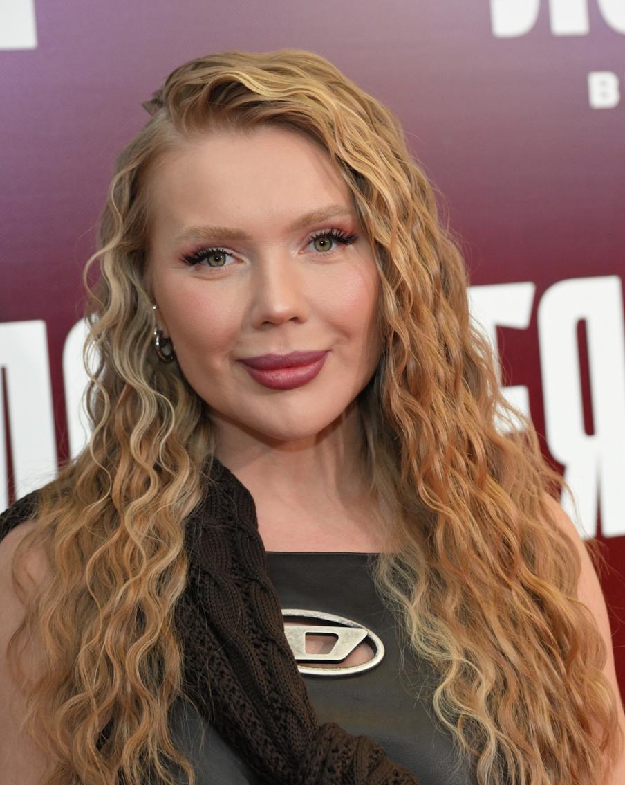 Карина Кросс получила кольцо на льду "Динамо": самые необычные места, где делали предложение