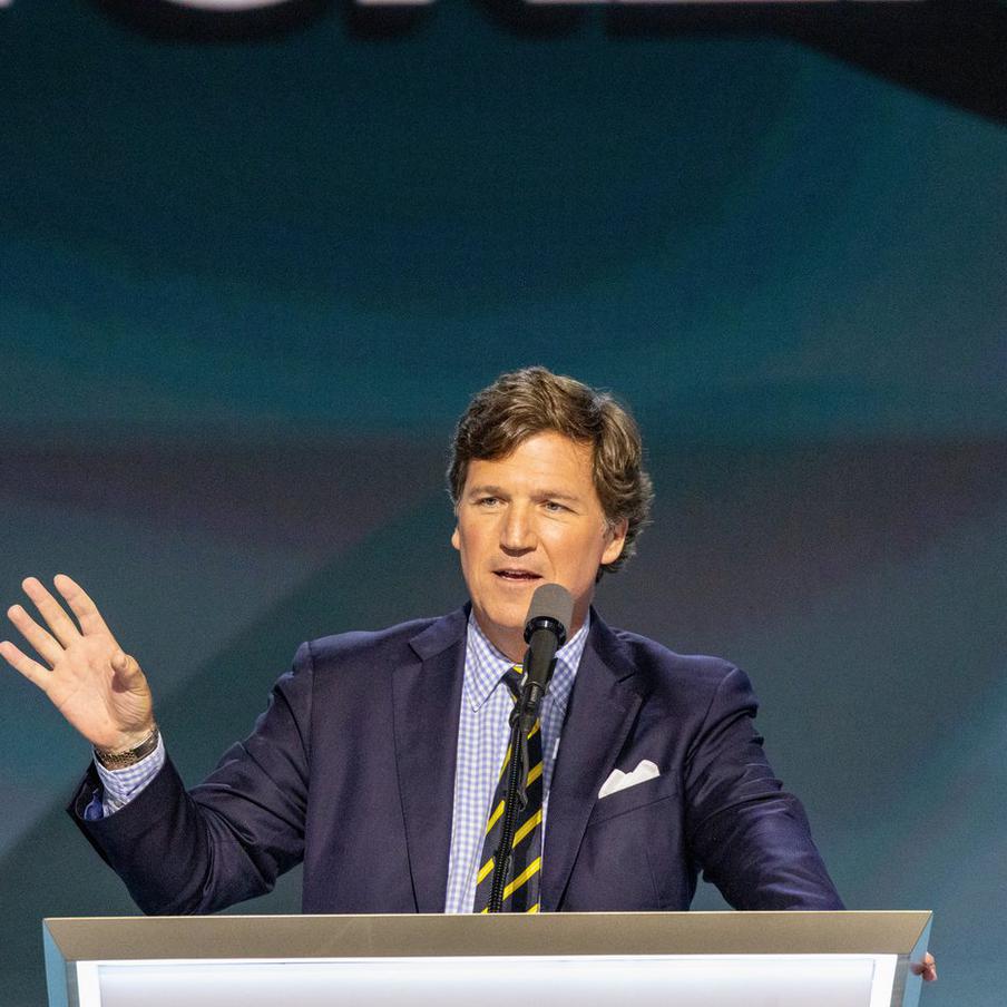 Такер Карлсон: если США атаковали школу, то они "не стоят, чтобы за них воевать". В своём выступлении в программе Tucker Carlson Tonight Такер Карлсон, известный американский журналист, высказал мнение, что если будет подтверждено участие США в атаке на школу для девочек в Иране, то Америка не заслуживает защиты