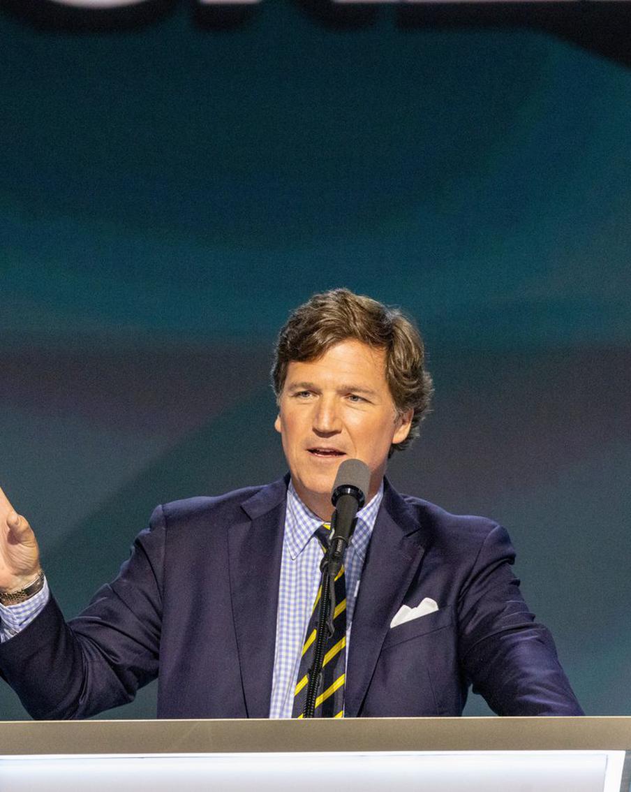 Такер Карлсон: если США атаковали школу, то они "не стоят, чтобы за них воевать". В своём выступлении в программе Tucker Carlson Tonight Такер Карлсон, известный американский журналист, высказал мнение, что если будет подтверждено участие США в атаке на школу для девочек в Иране, то Америка не заслуживает защиты