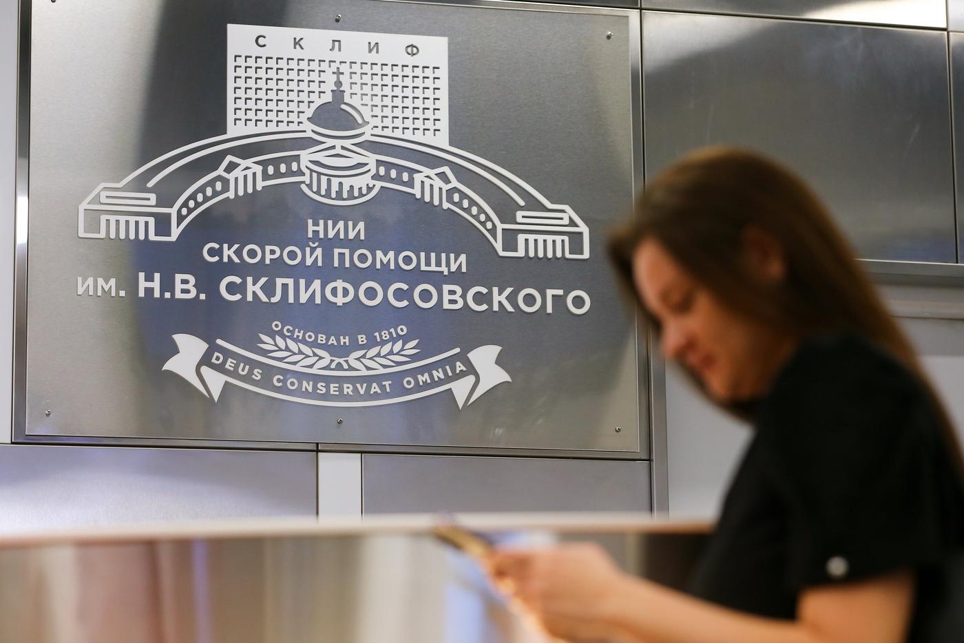 "Катаюсь на велосипеде": в "Склифе" людям впервые пересадили руки и ноги