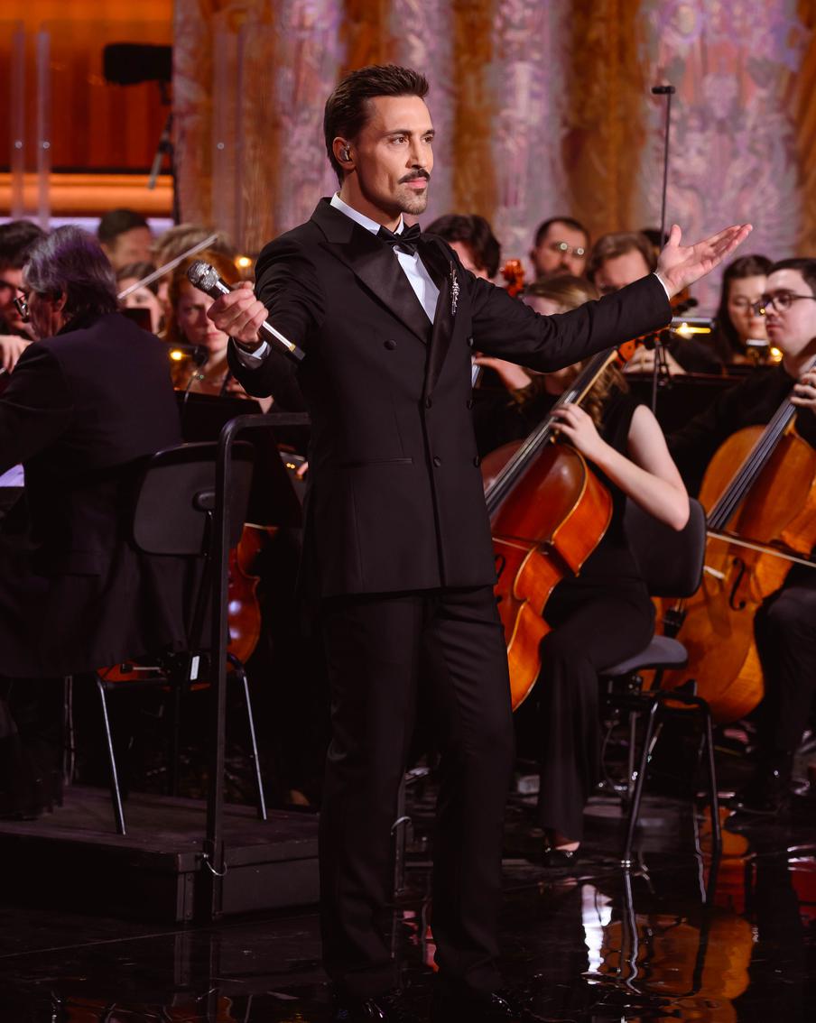 Дима Билан на юбилейном вечере Александра Зацепина на сцене Большого театра.