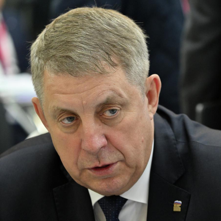 Богомаз: ВСУ во вторник ударили по Брянску 7 ракетами Storm Shadow. Губернатор Брянской области Александр Богомаз поделился новыми подробностями о террористическом ударе по Брянску 10 марта. По его словам, Украина выпустила семь ракет "Storm Shadow" по российскому городу. 6 человек погибли